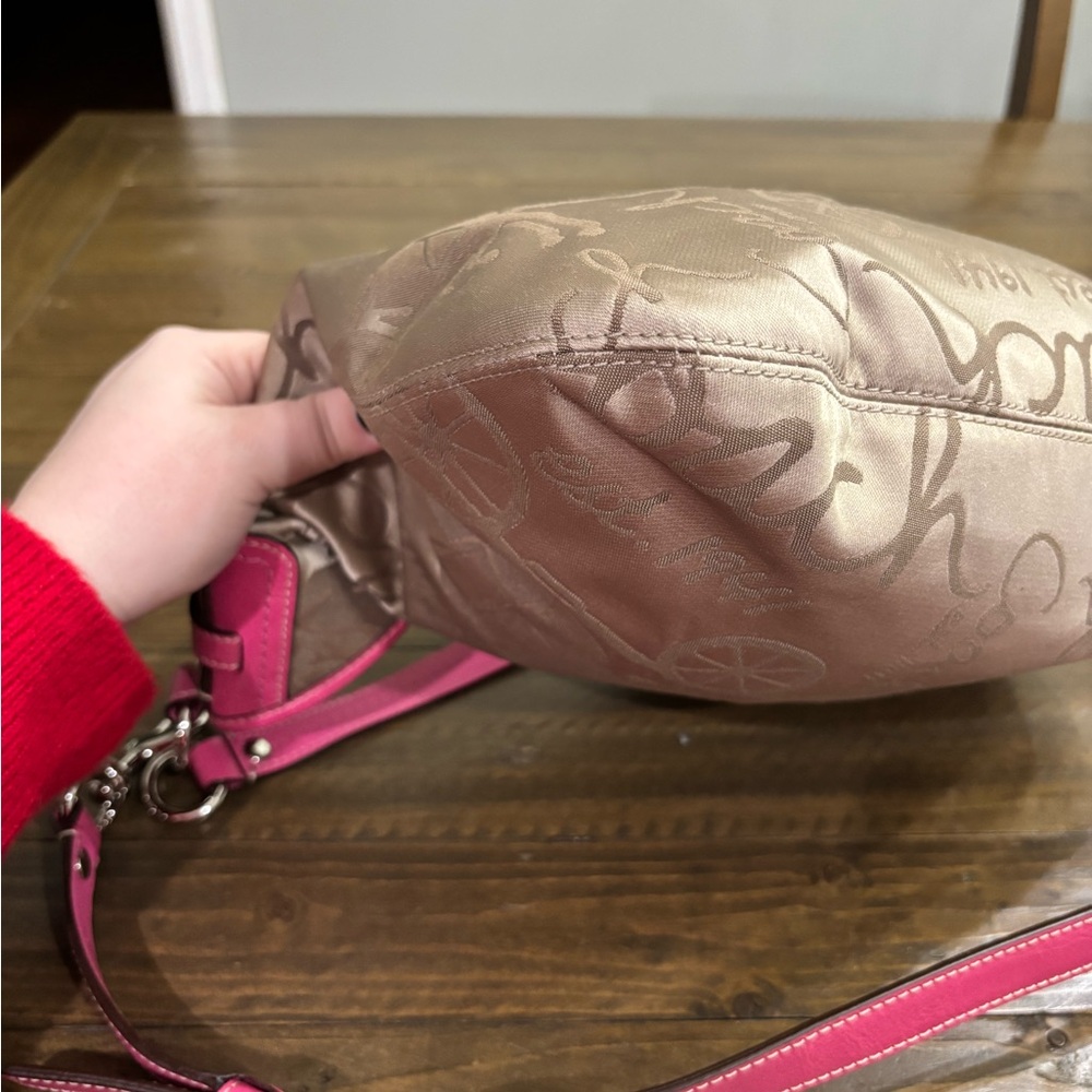 Coach Horse and Carriage Signature Sateen Jacquard Hobo Bag w/ Pink Trim - Picture 4 of 9